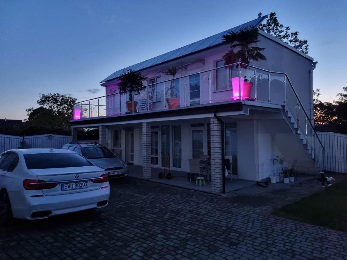 Al Mare-Villa Z Klimatyzacja Устроне-Морске Экстерьер фото